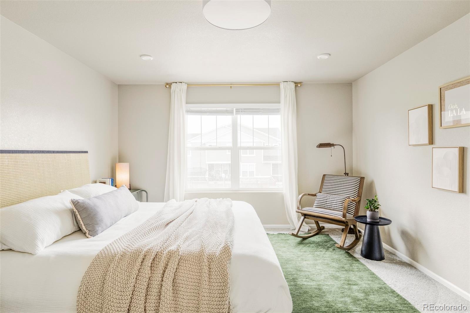 476 Hyde Park Circle