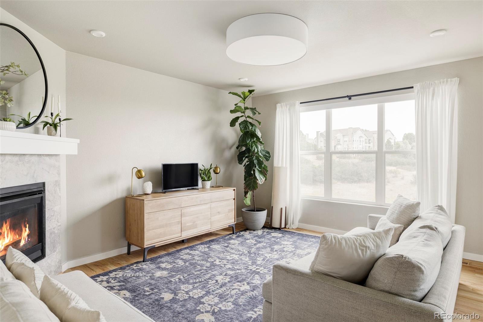 476 Hyde Park Circle