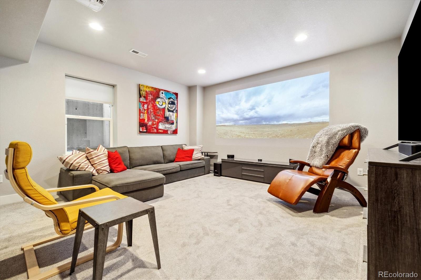 6334 N Dayton Way