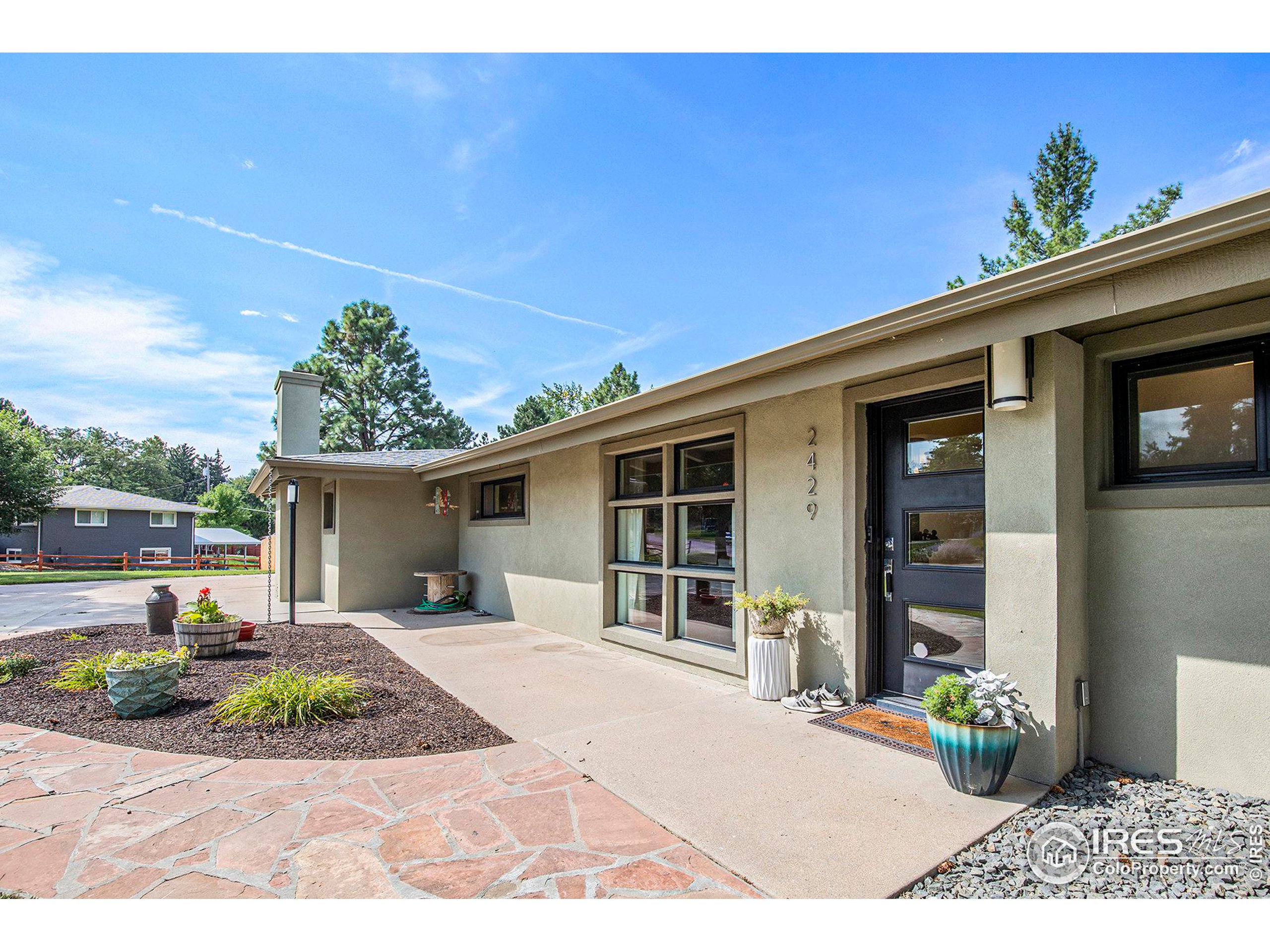 2429 Sunset Ln