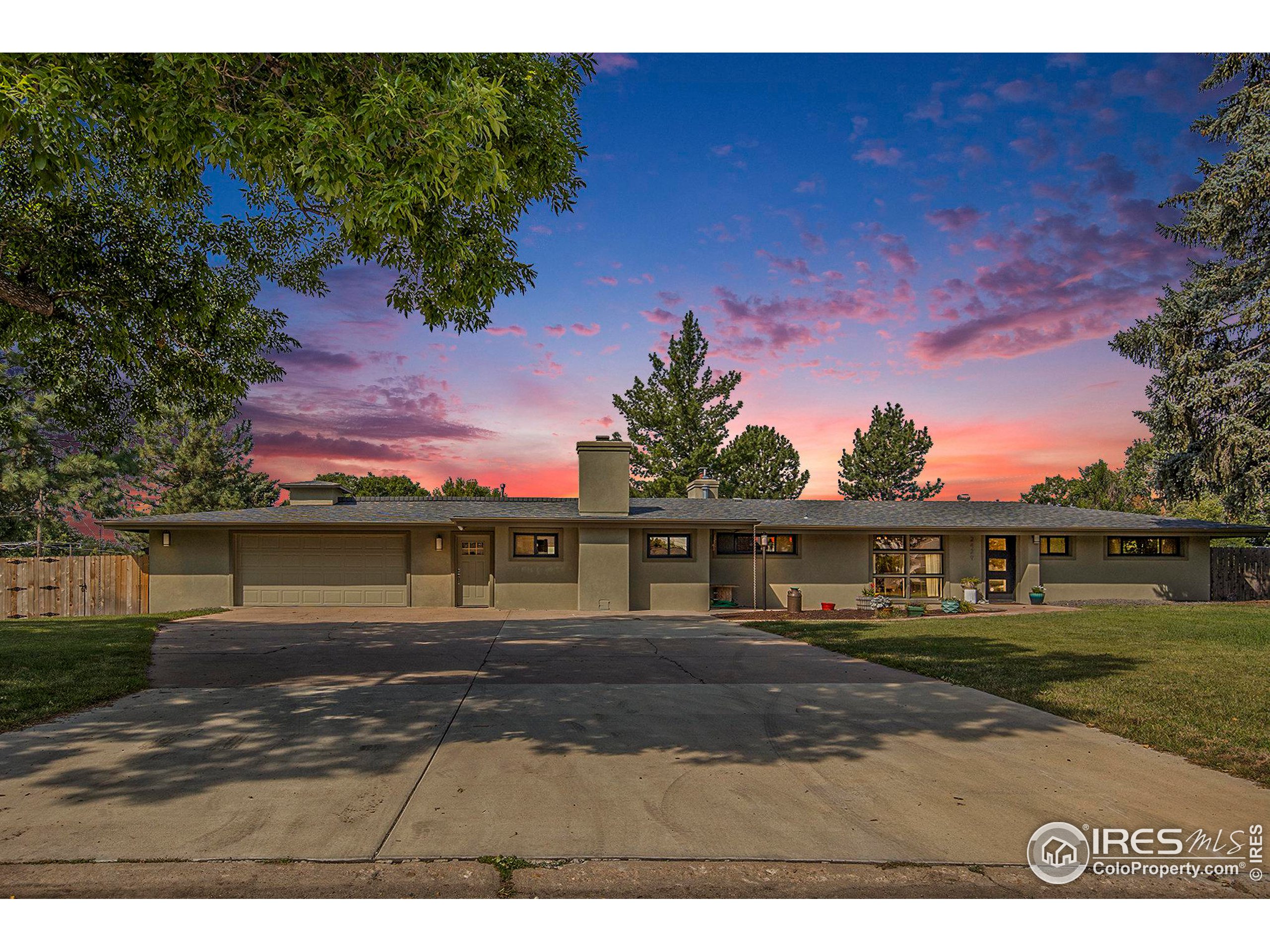 2429 Sunset Ln