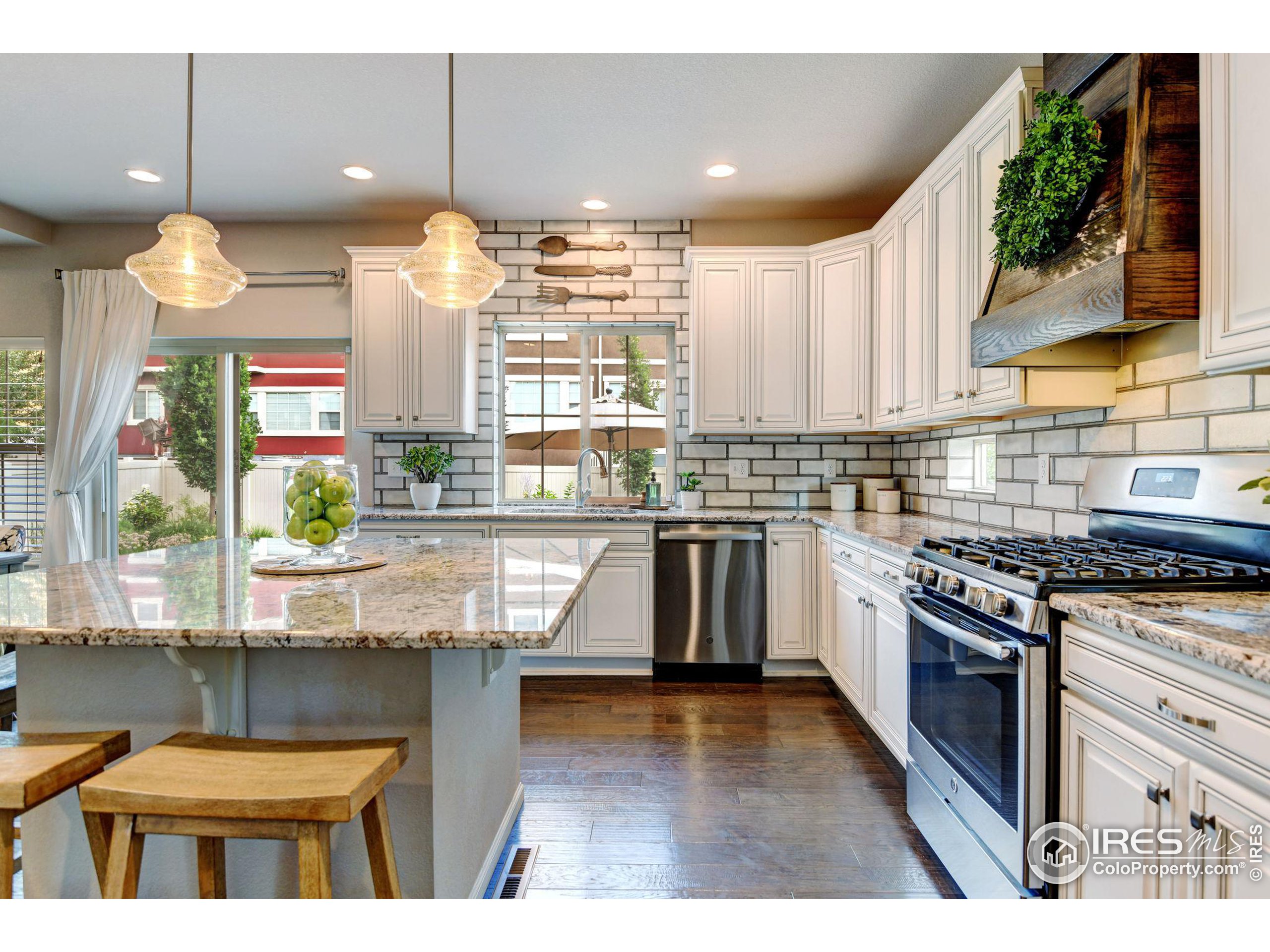 189 Piney Creek Ln