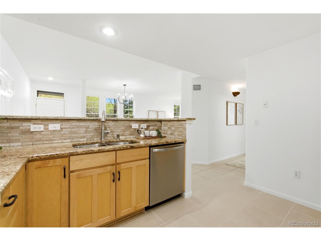2153 S Fulton Cir 101