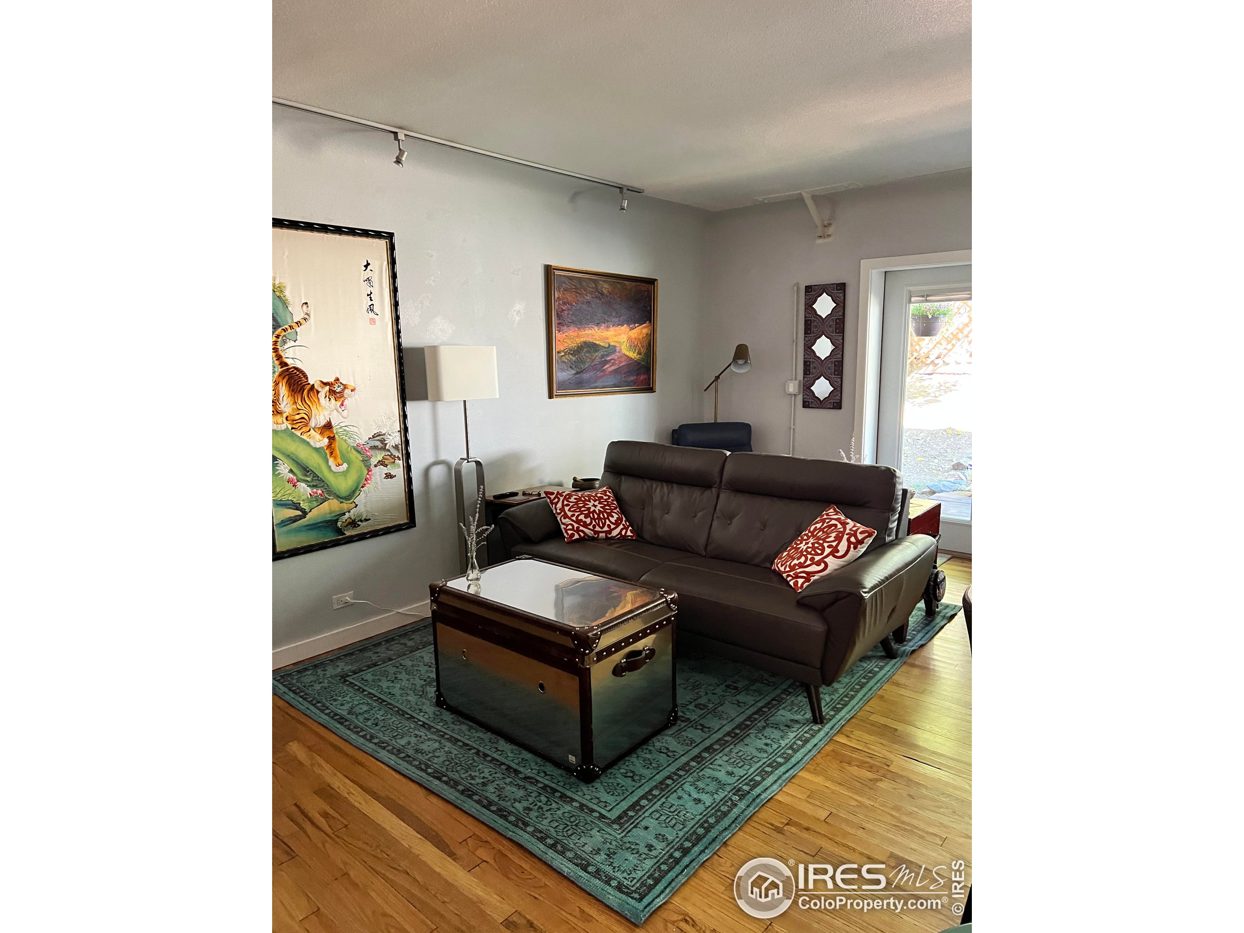 636 N Washington St 104