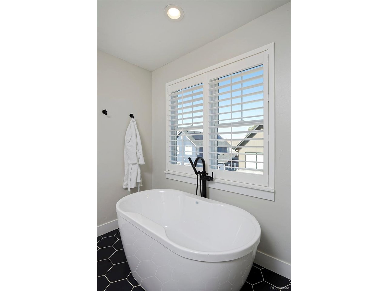 741 Saint Andrews Ln