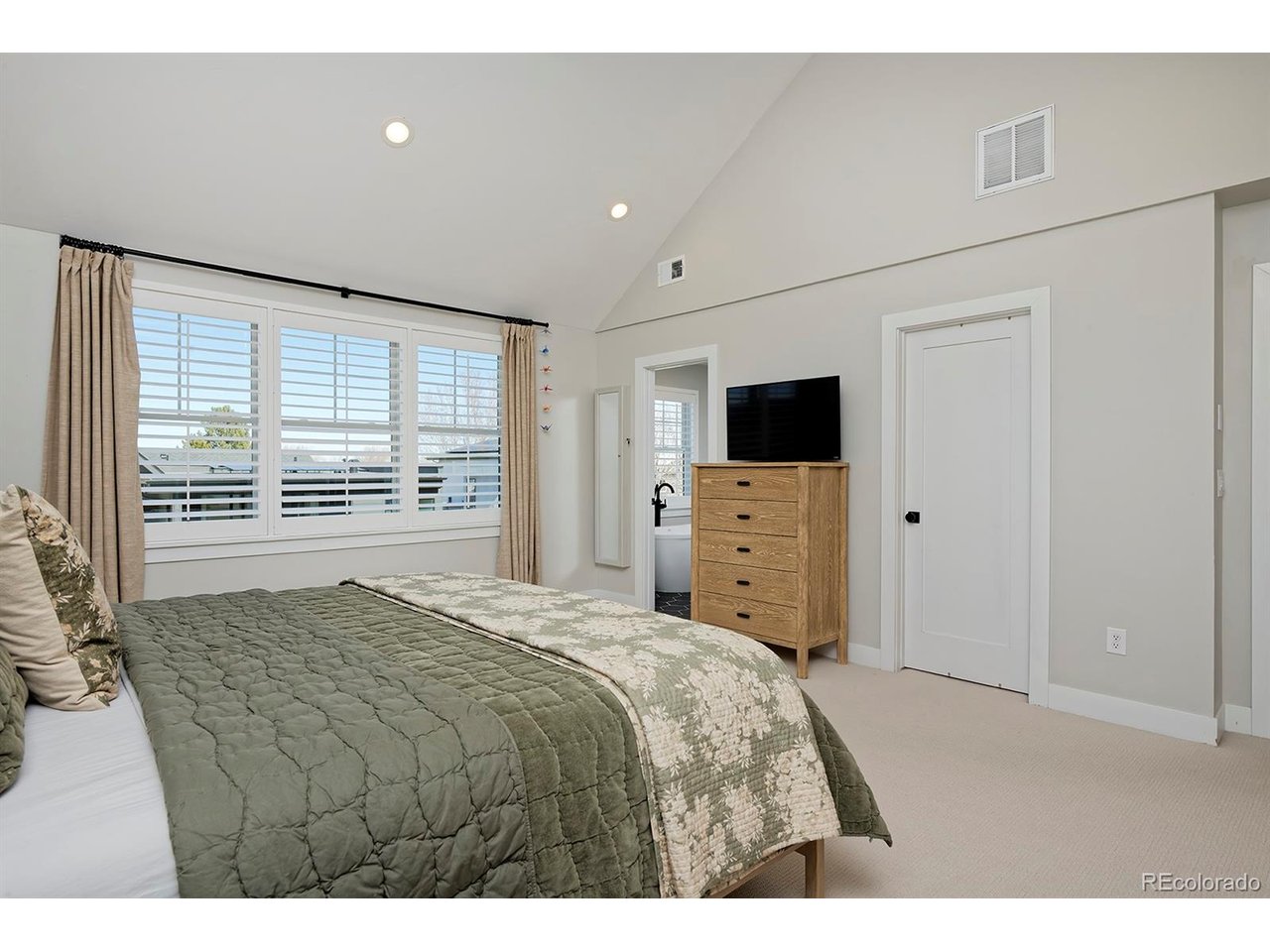 741 Saint Andrews Ln