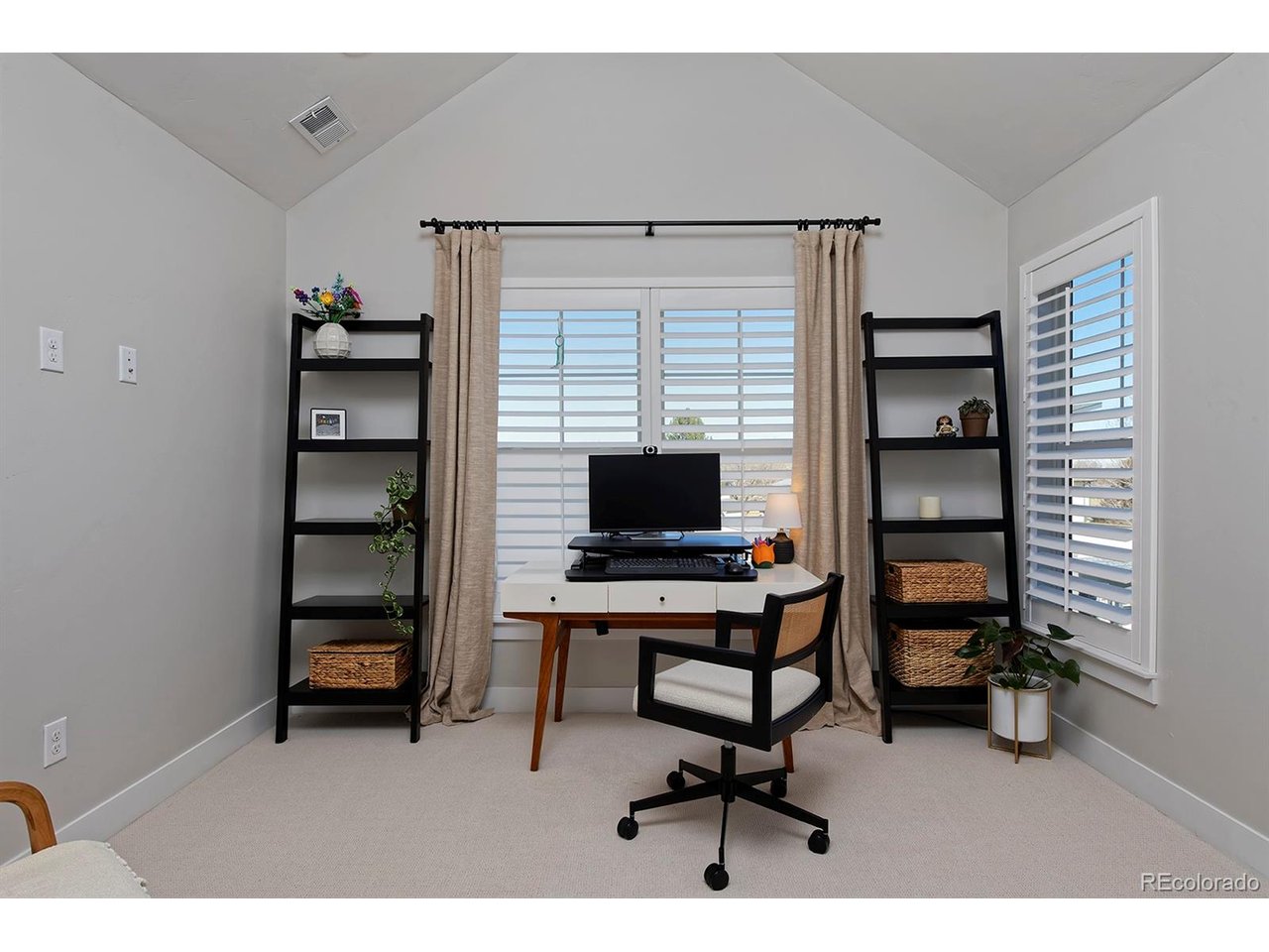 741 Saint Andrews Ln