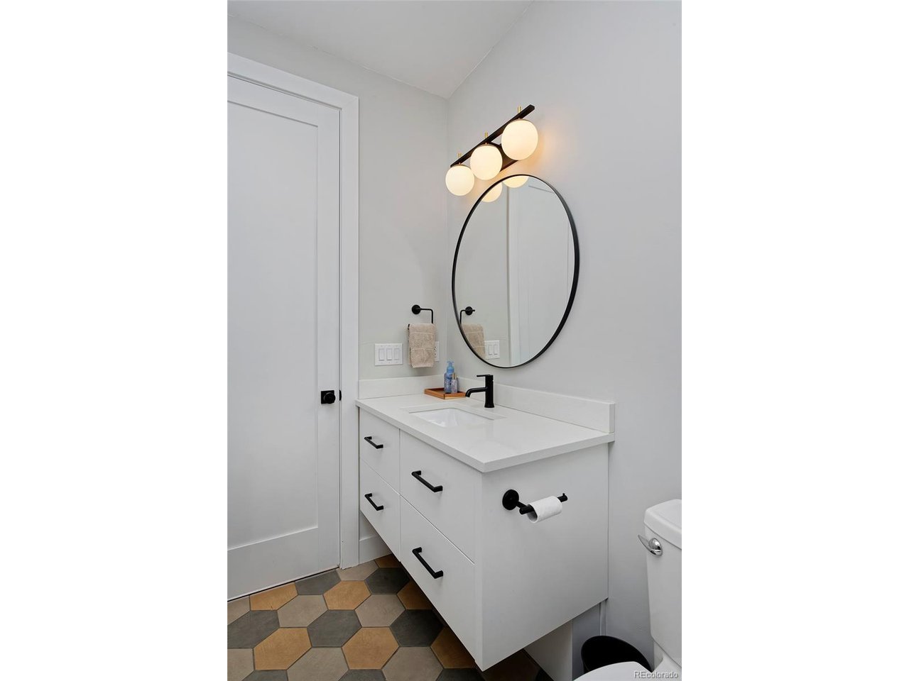 741 Saint Andrews Ln