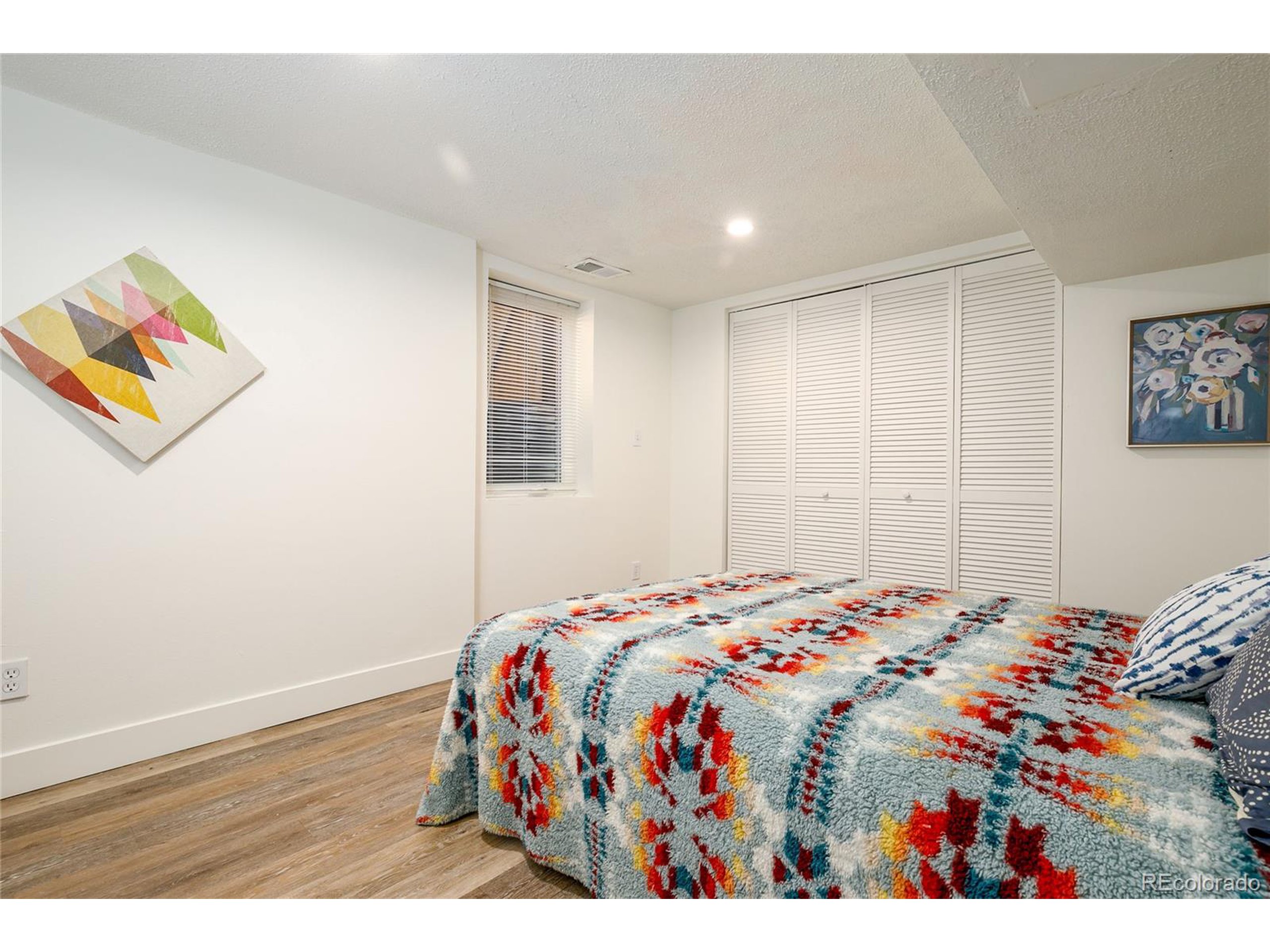 1875 Jay St