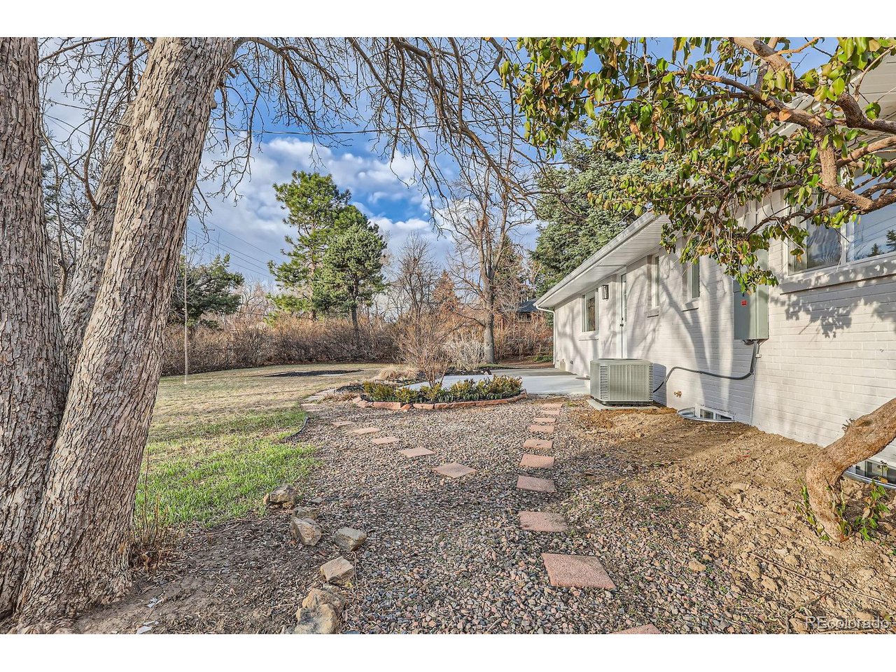 11870 Tabor Dr