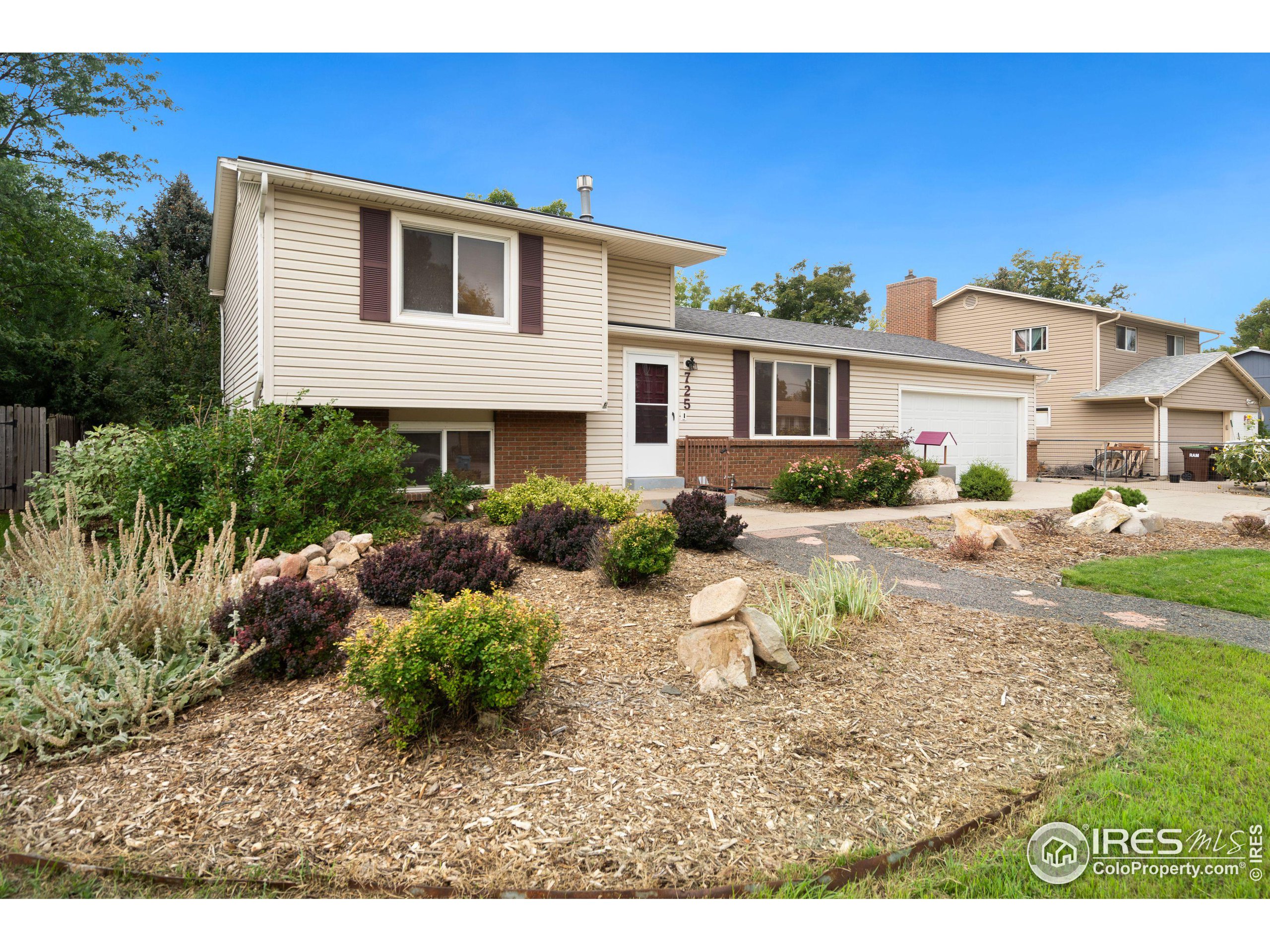725 Wagonwheel Dr
