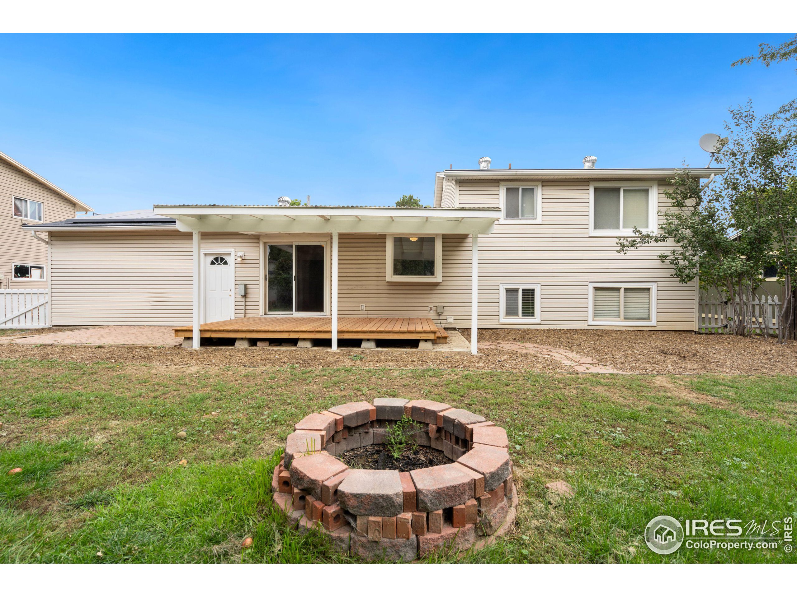 725 Wagonwheel Dr