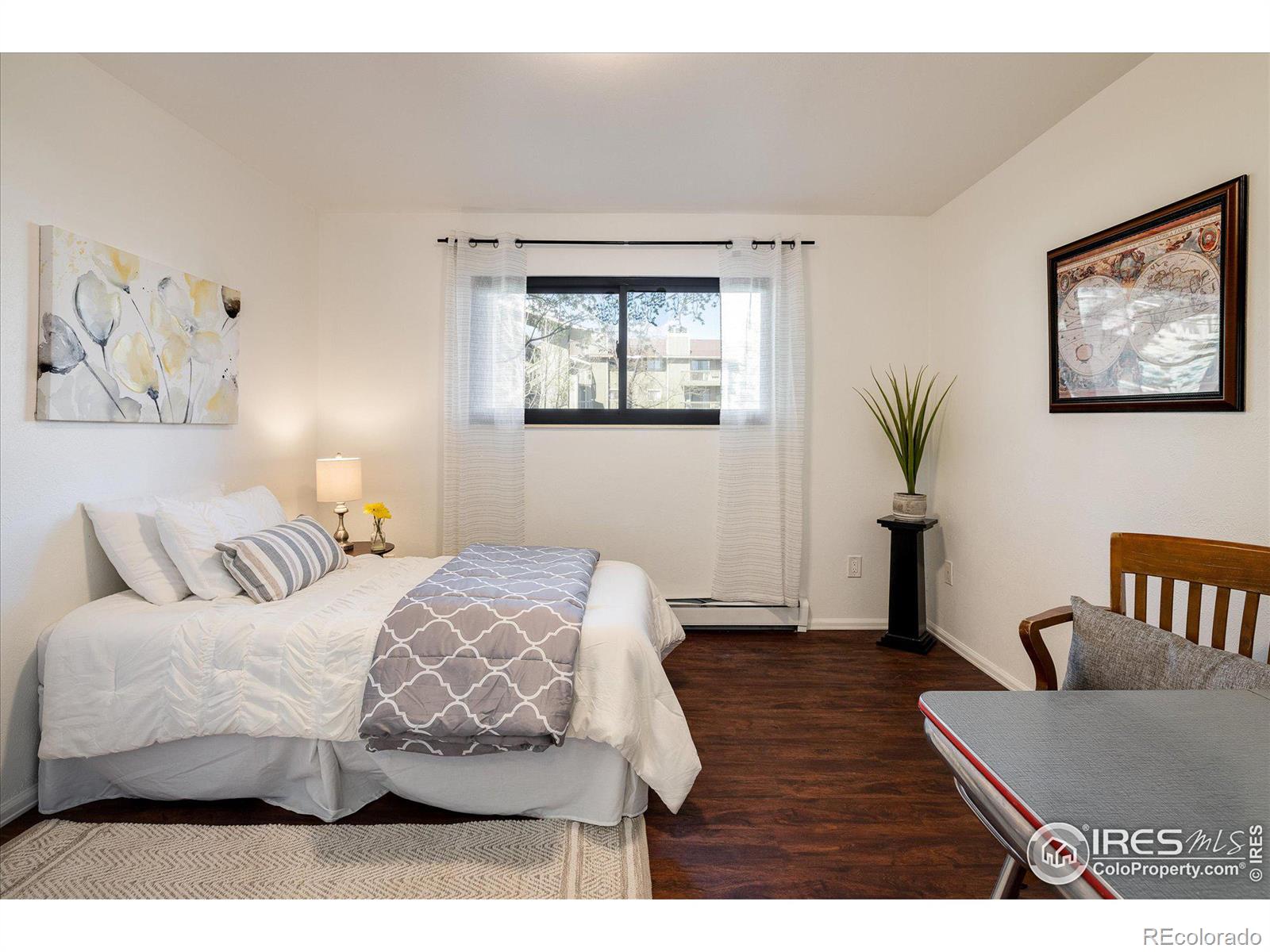 645 Manhattan Place Unit: 111
