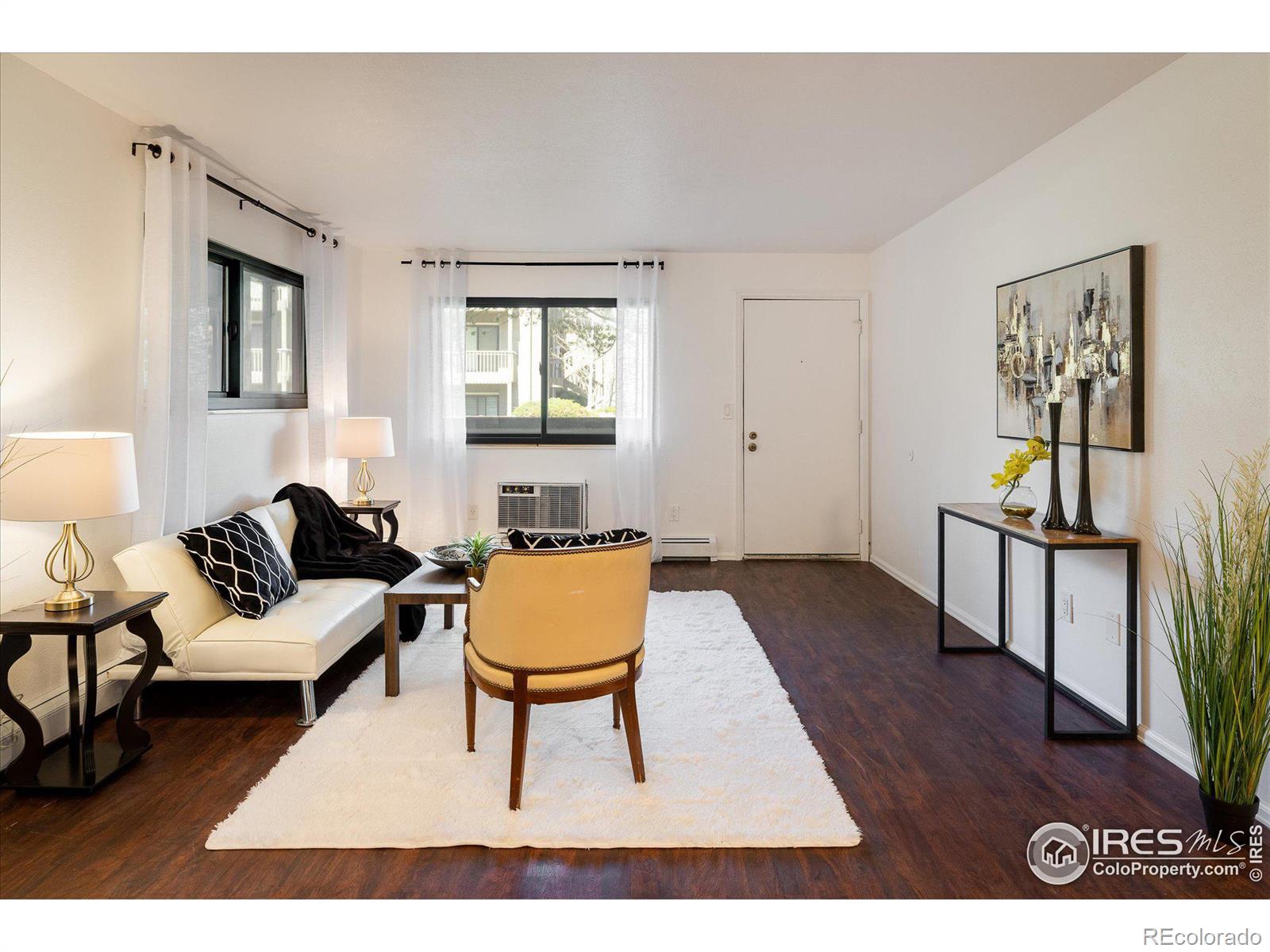 645 Manhattan Place Unit: 111