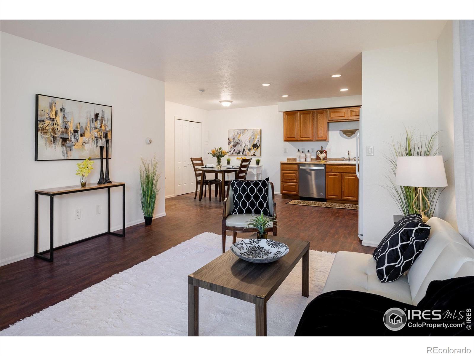645 Manhattan Place Unit: 111