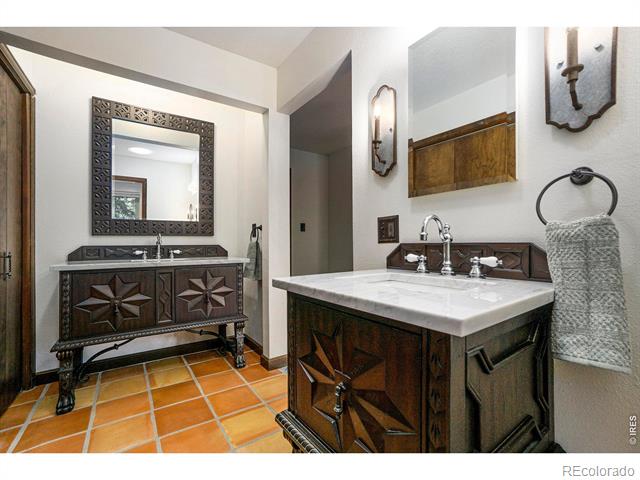 4700 Venturi Lane