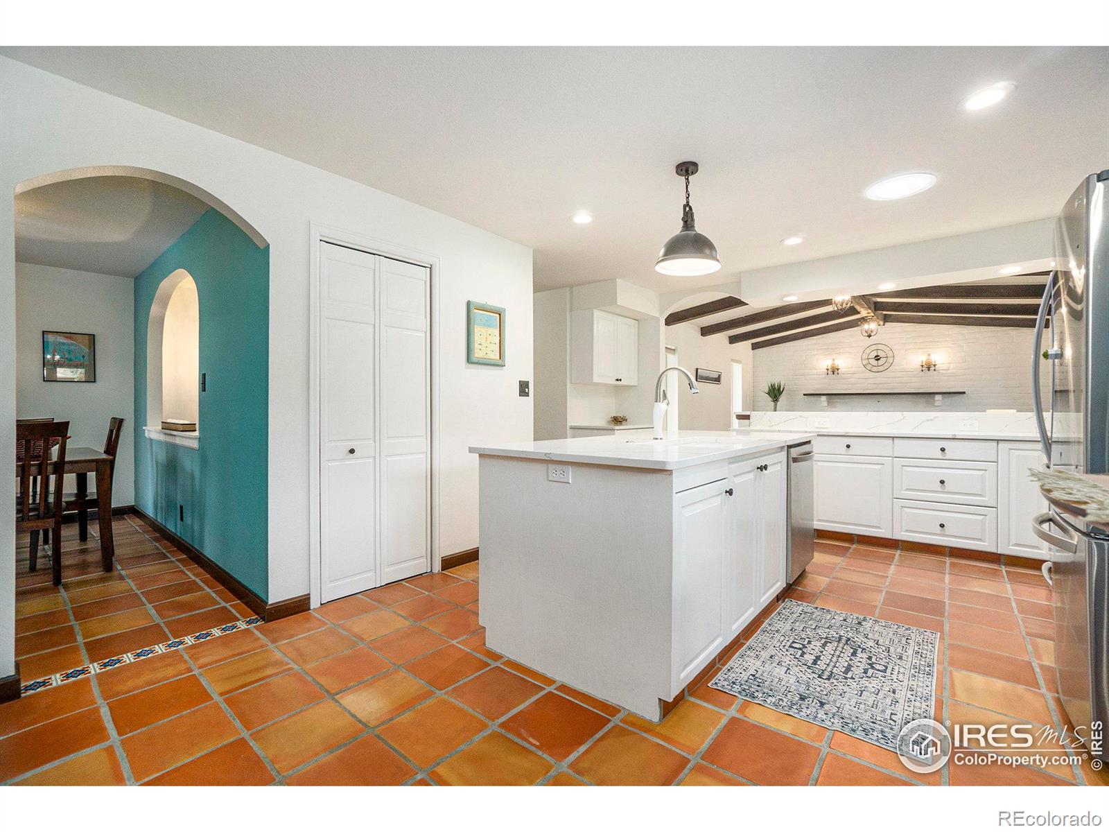 4700 Venturi Lane