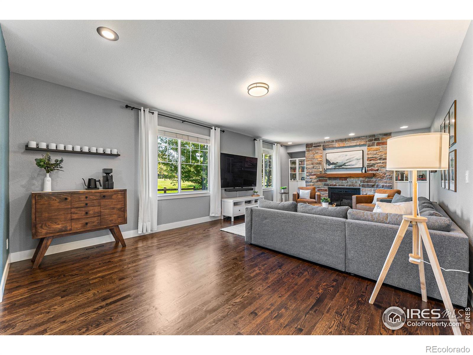 2326 Dogwood Drive