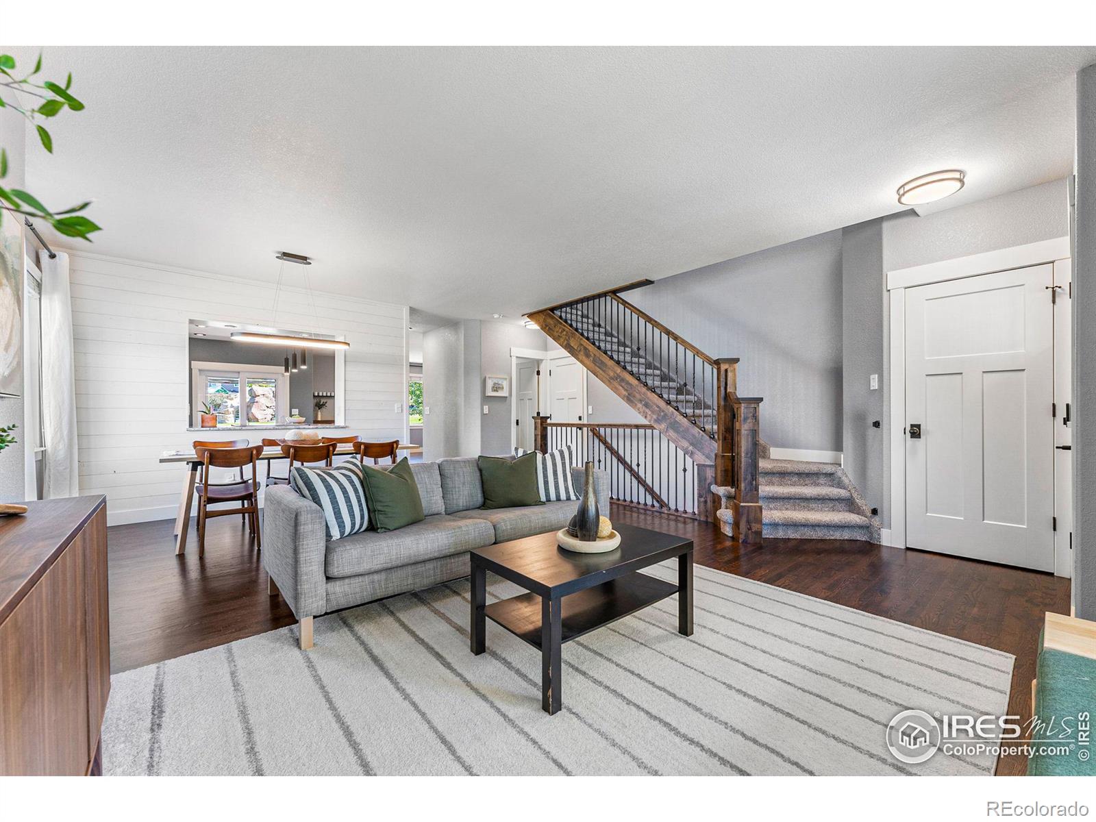 2326 Dogwood Drive