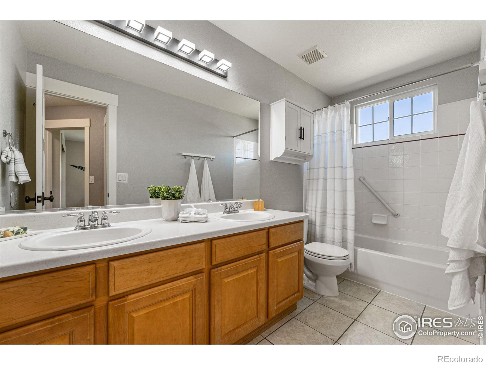 2326 Dogwood Drive