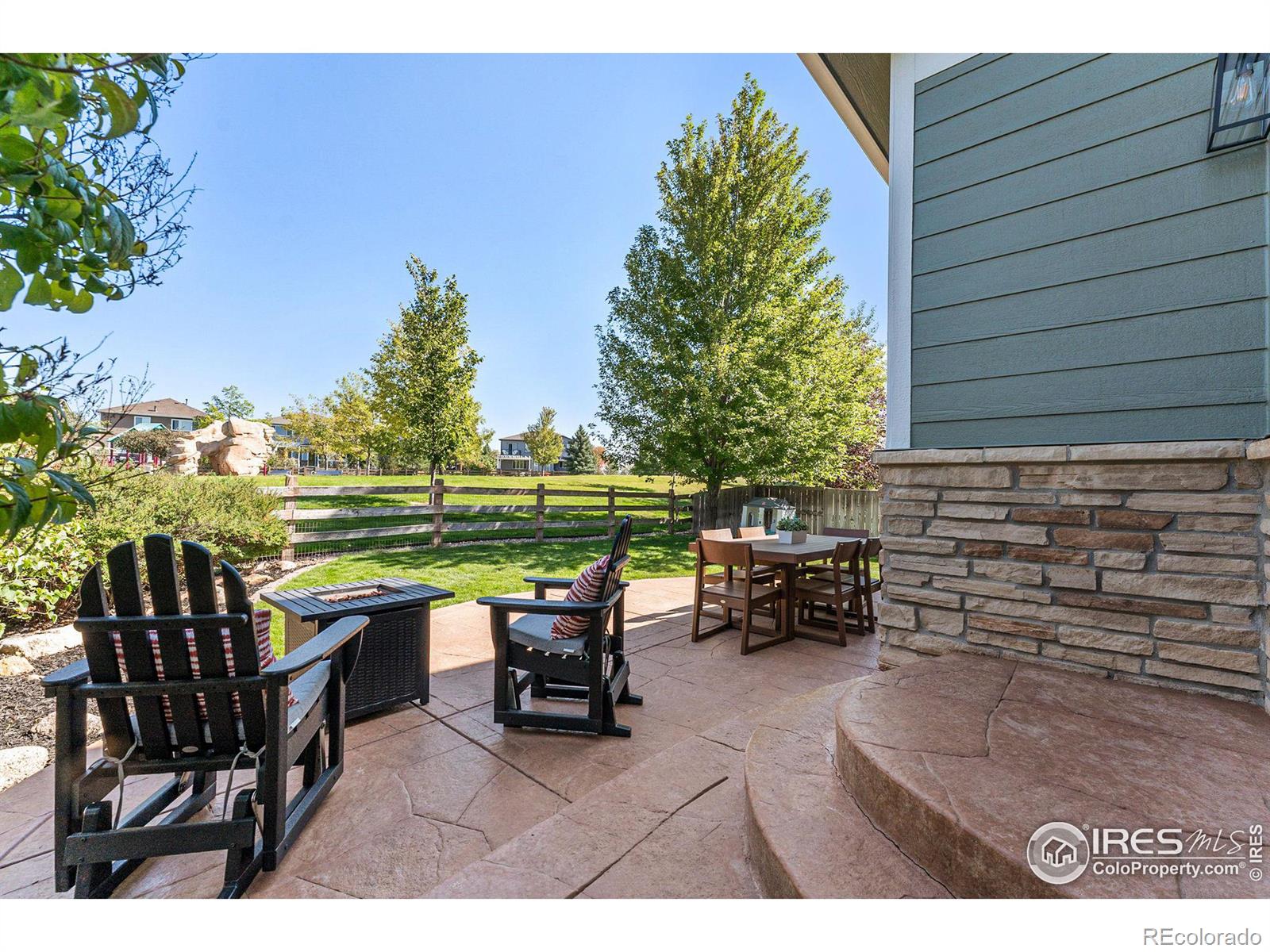 2326 Dogwood Drive
