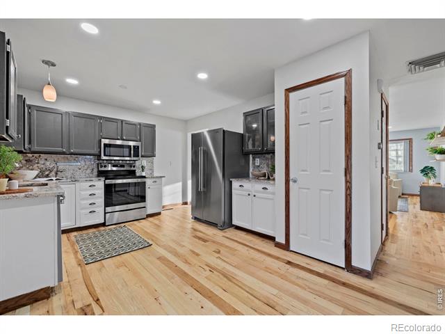 1027 Cottonwood Drive