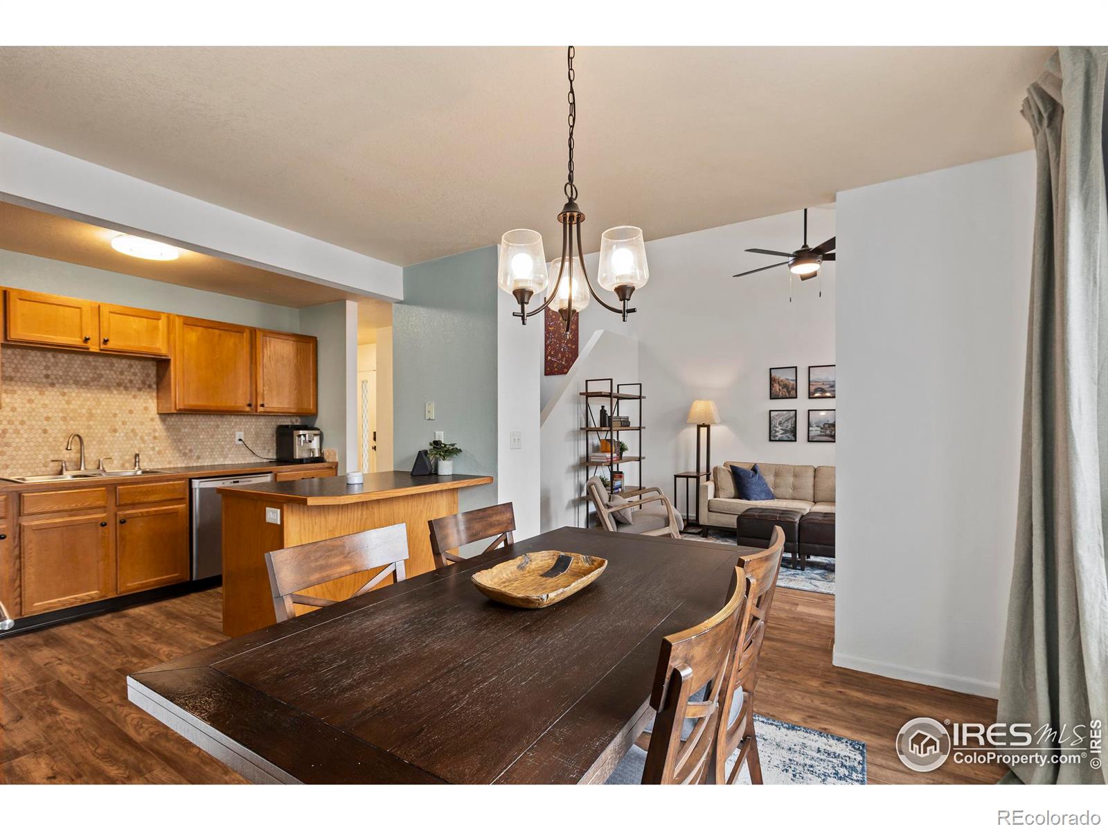 800 2nd Street