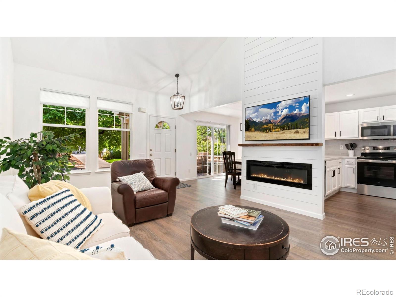 5114 Country Squire Way