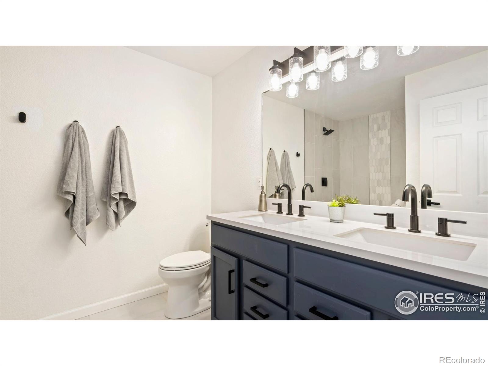 5114 Country Squire Way