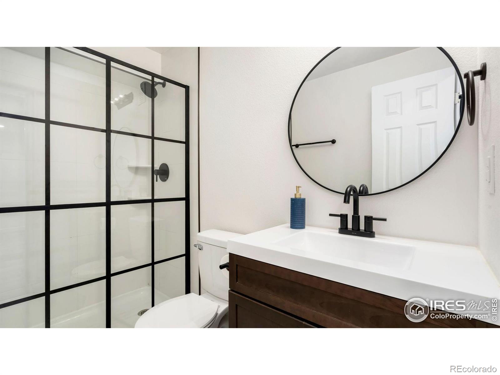 5114 Country Squire Way