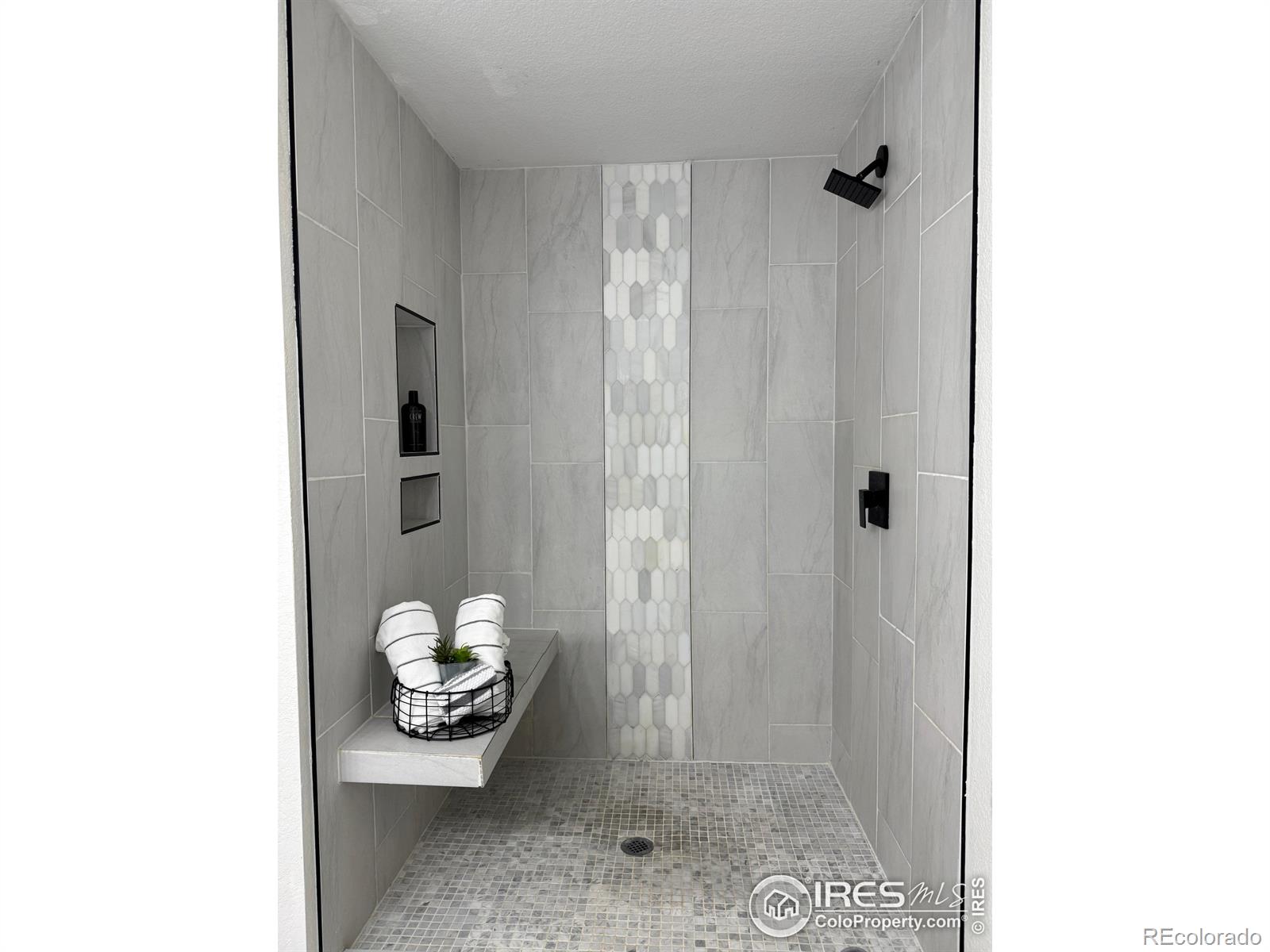 5114 Country Squire Way