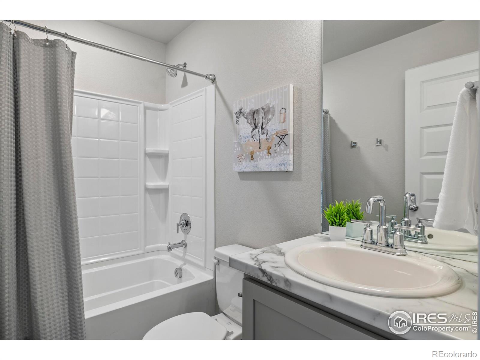 620 Apache Trail Unit: 2