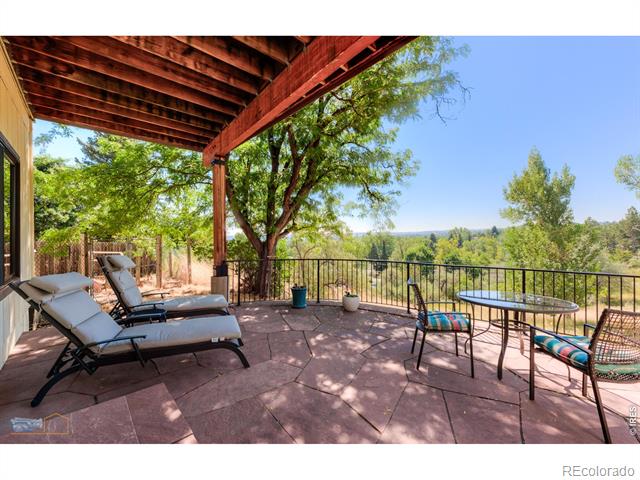 2410 Vassar Drive