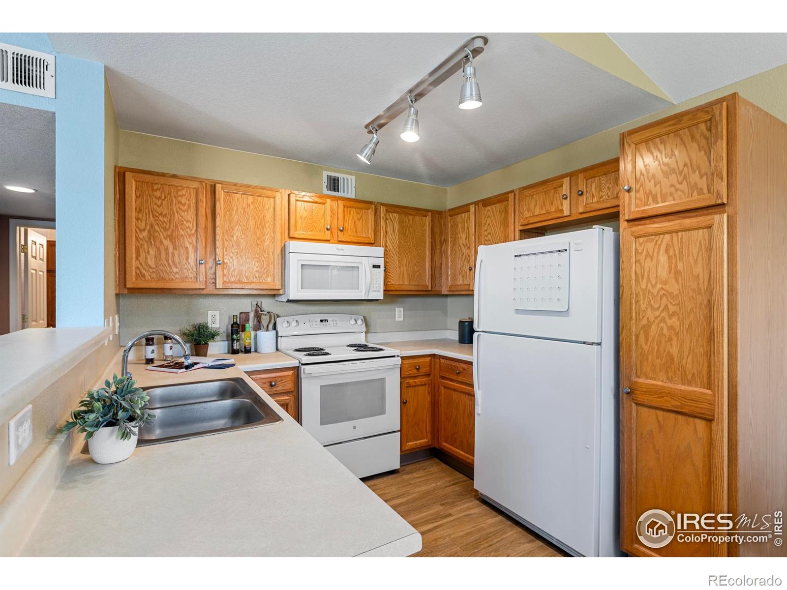 3002 W Elizabeth Street Unit: G