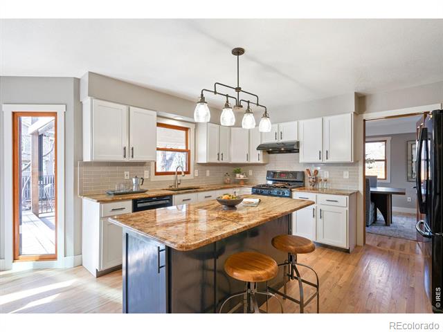 1501 Redberry Court
