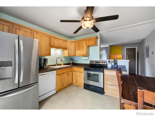 924 Vanderbilt Court
