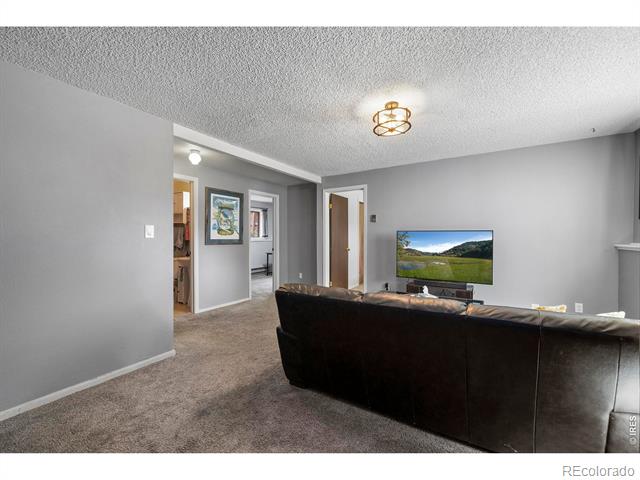 924 Vanderbilt Court