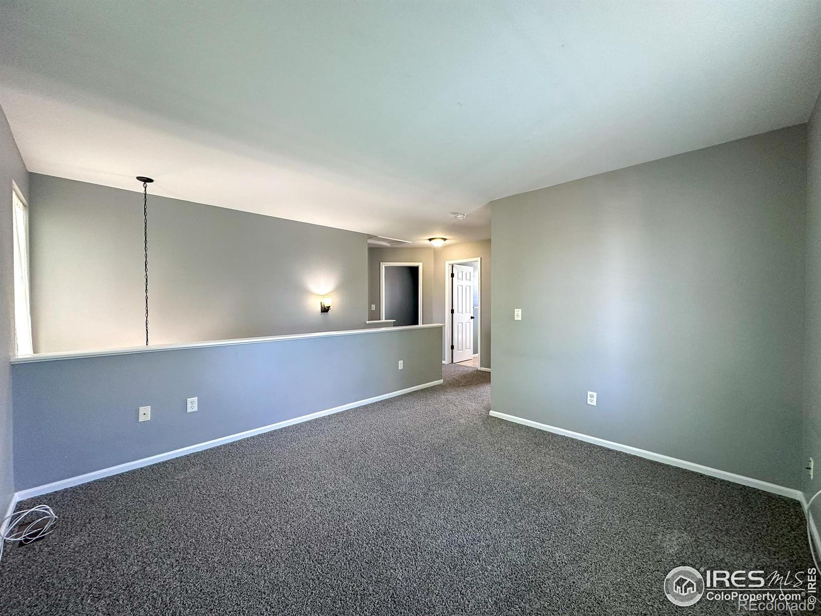 5095 Miriam Lane