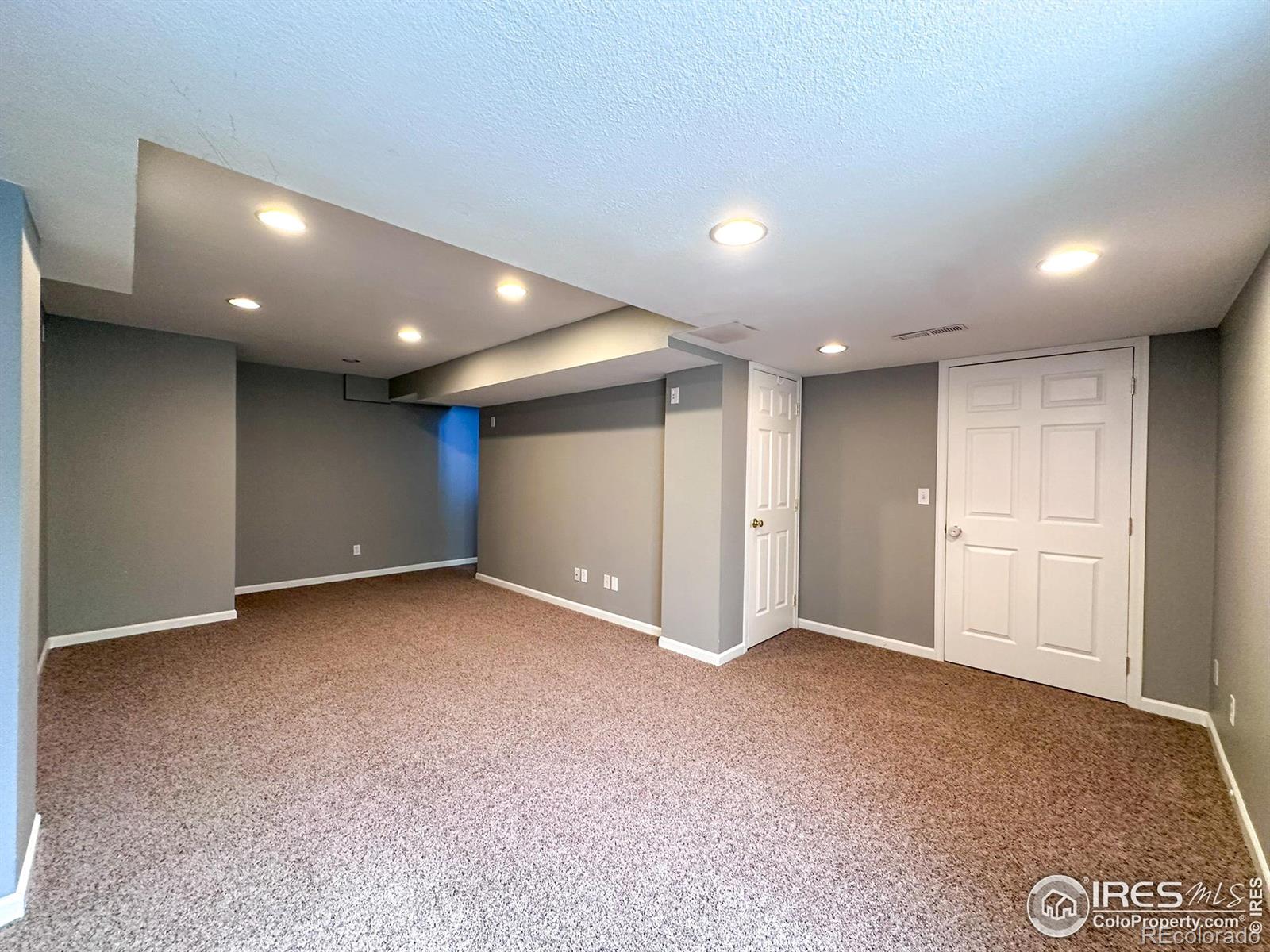 5095 Miriam Lane