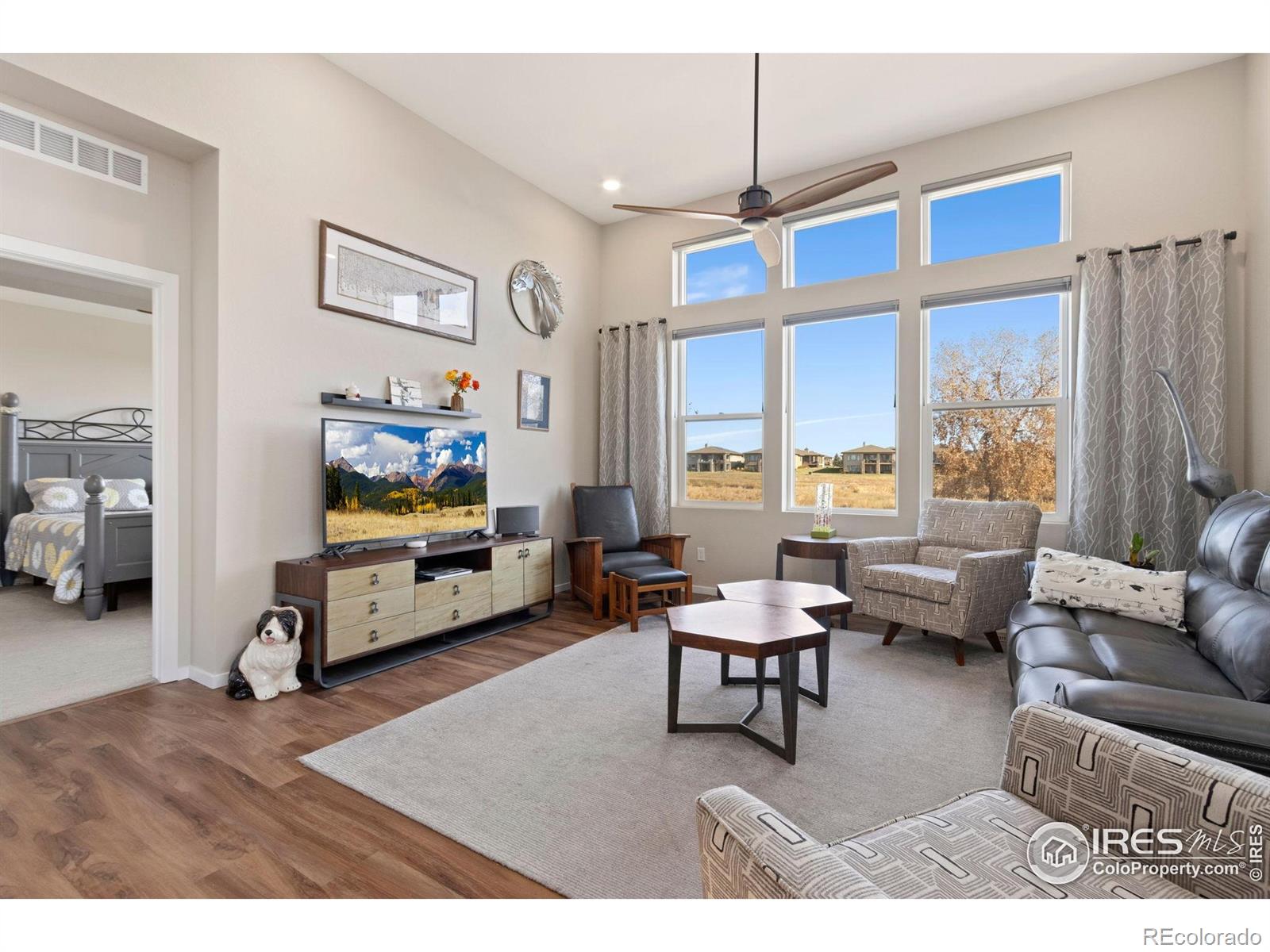 6808 Castello Street