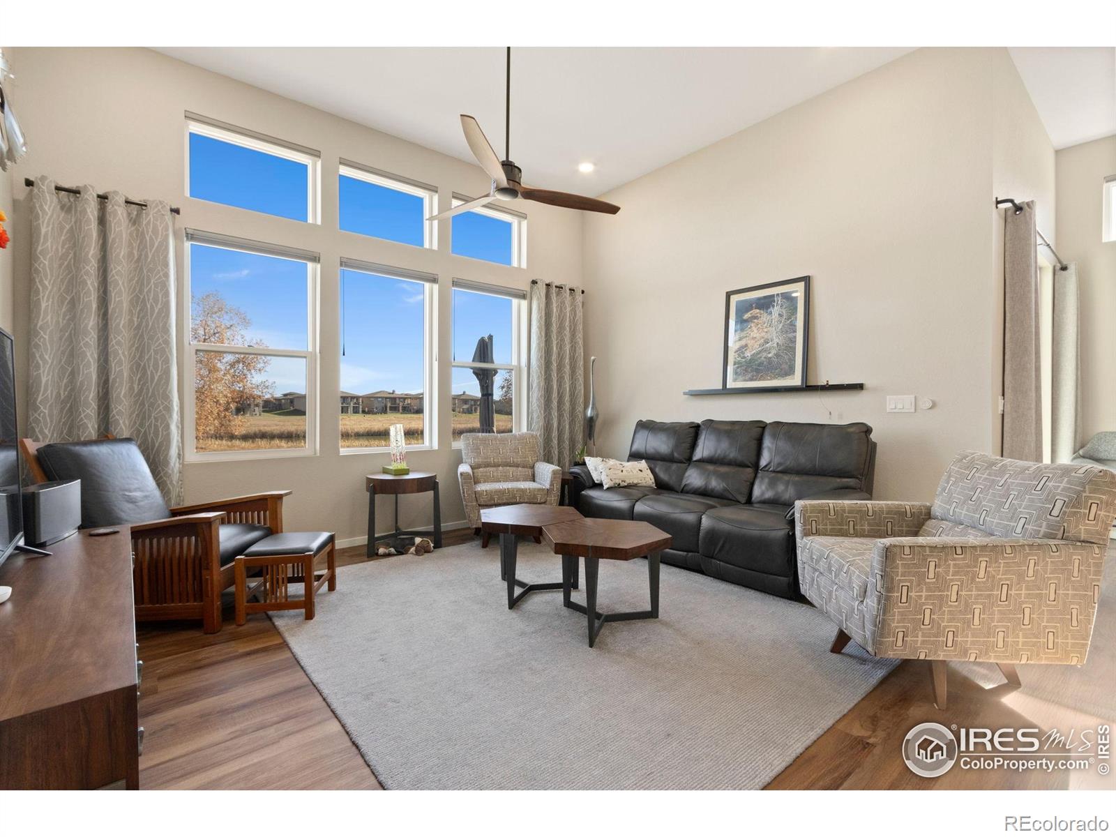 6808 Castello Street