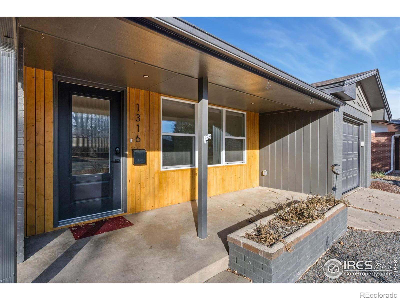 1316 E Pitkin Street