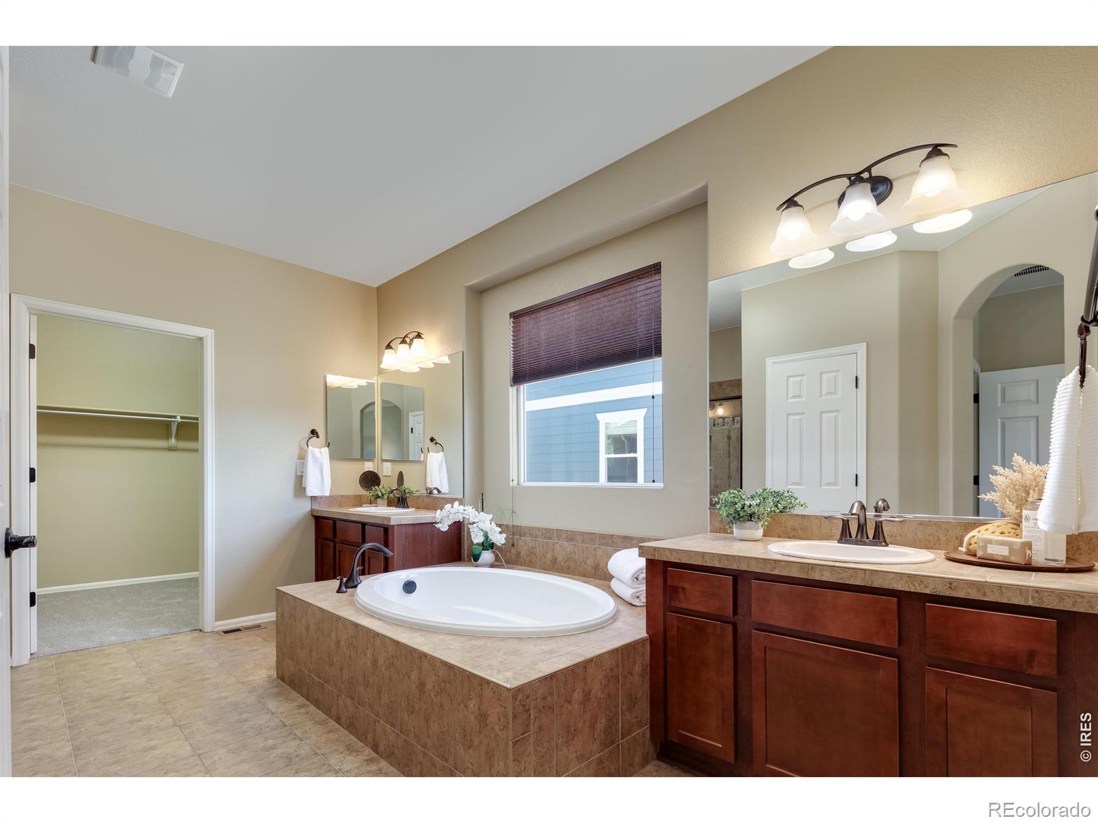 2913 Saratoga Trail