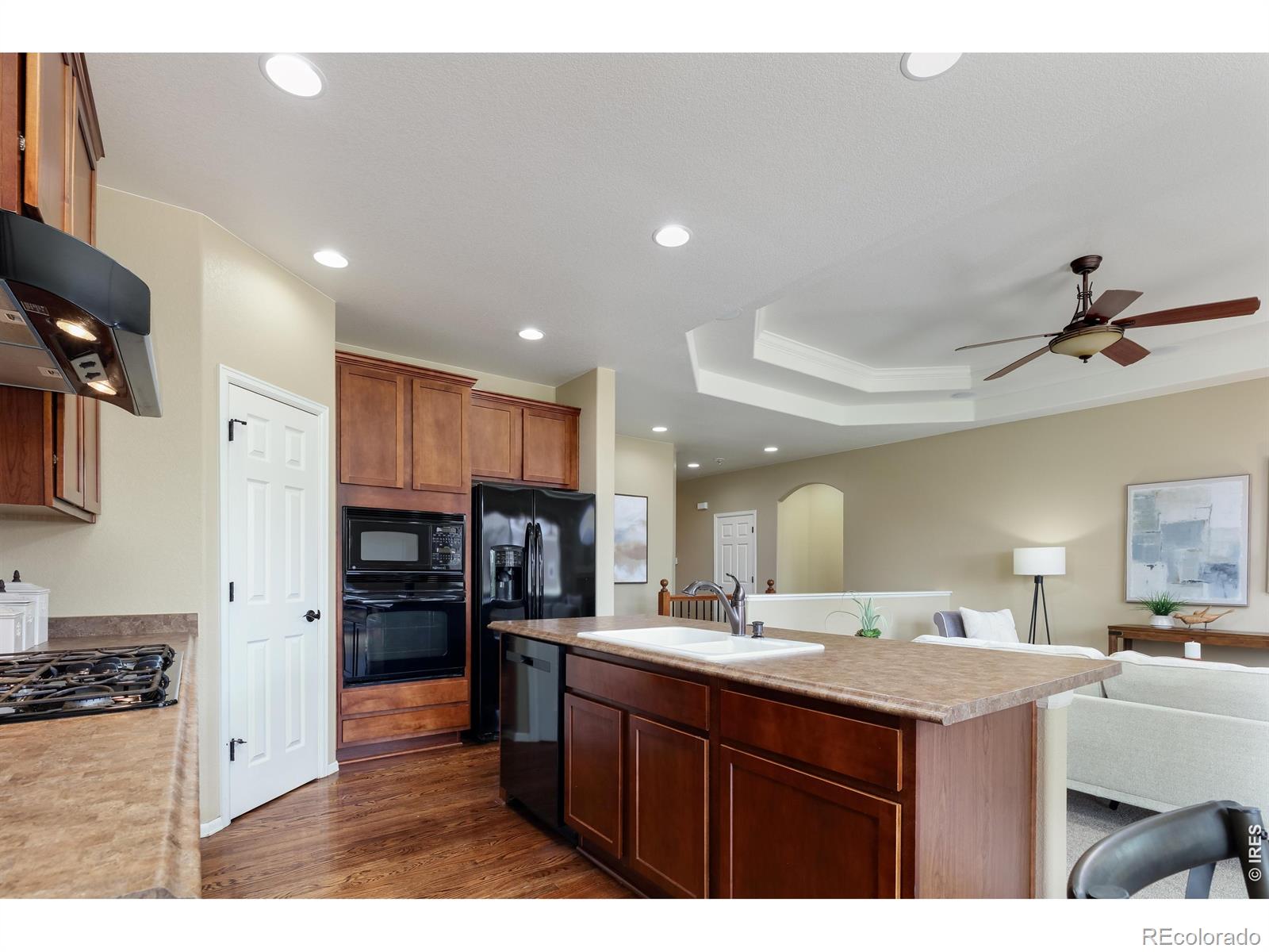 2913 Saratoga Trail