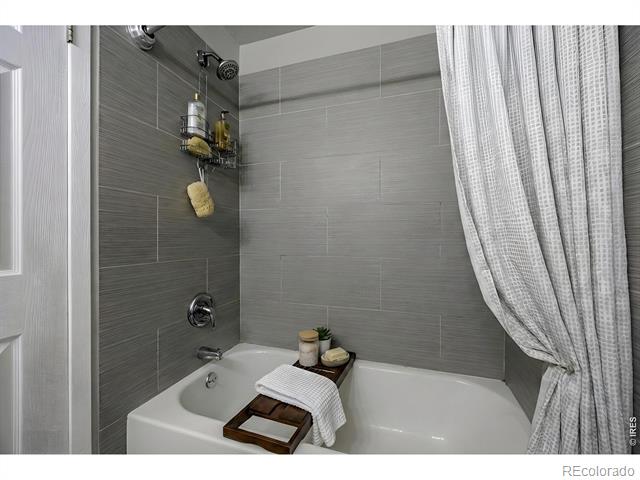 665 Manhattan Drive Unit: 9
