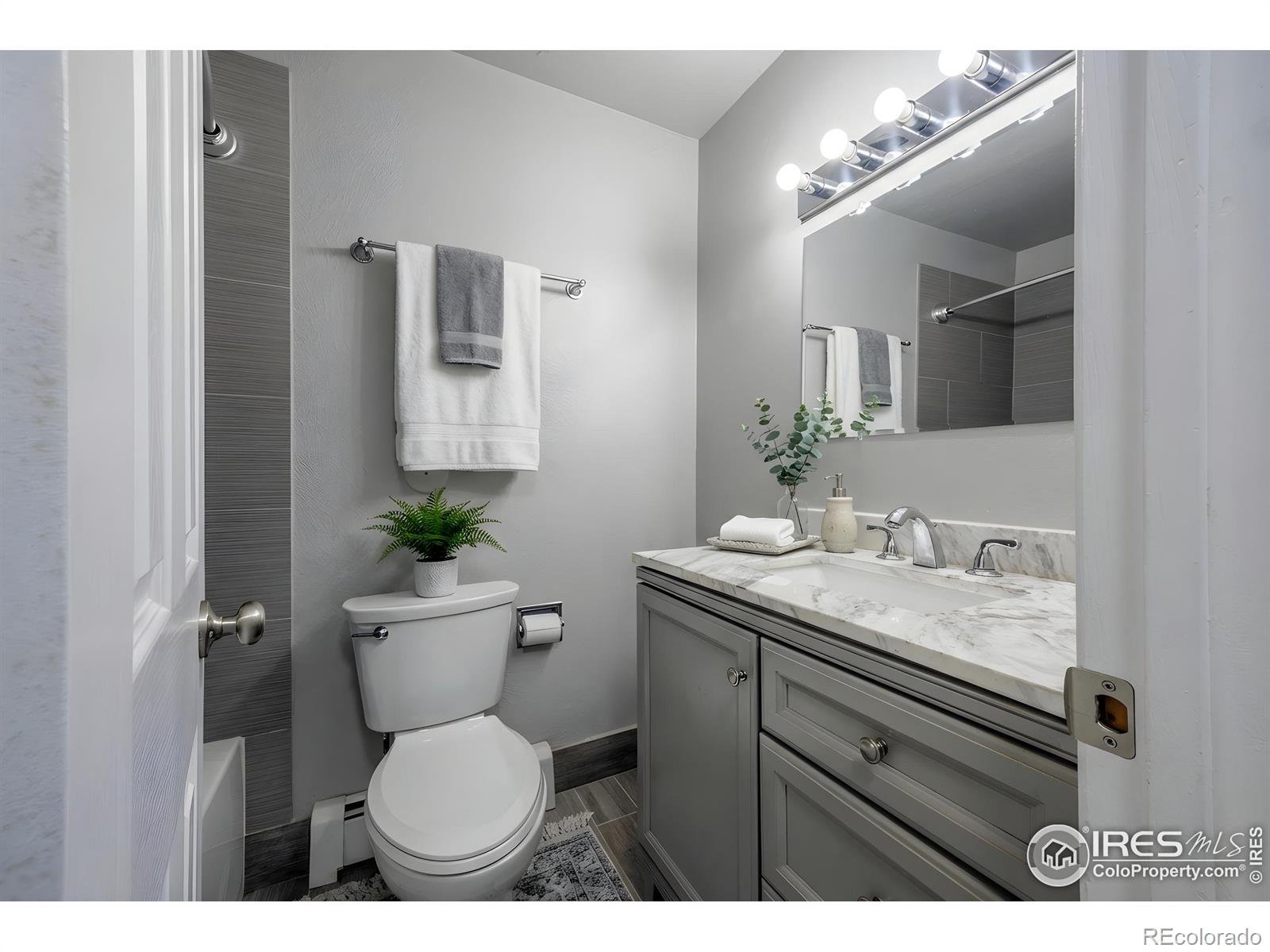 665 Manhattan Drive Unit: 9