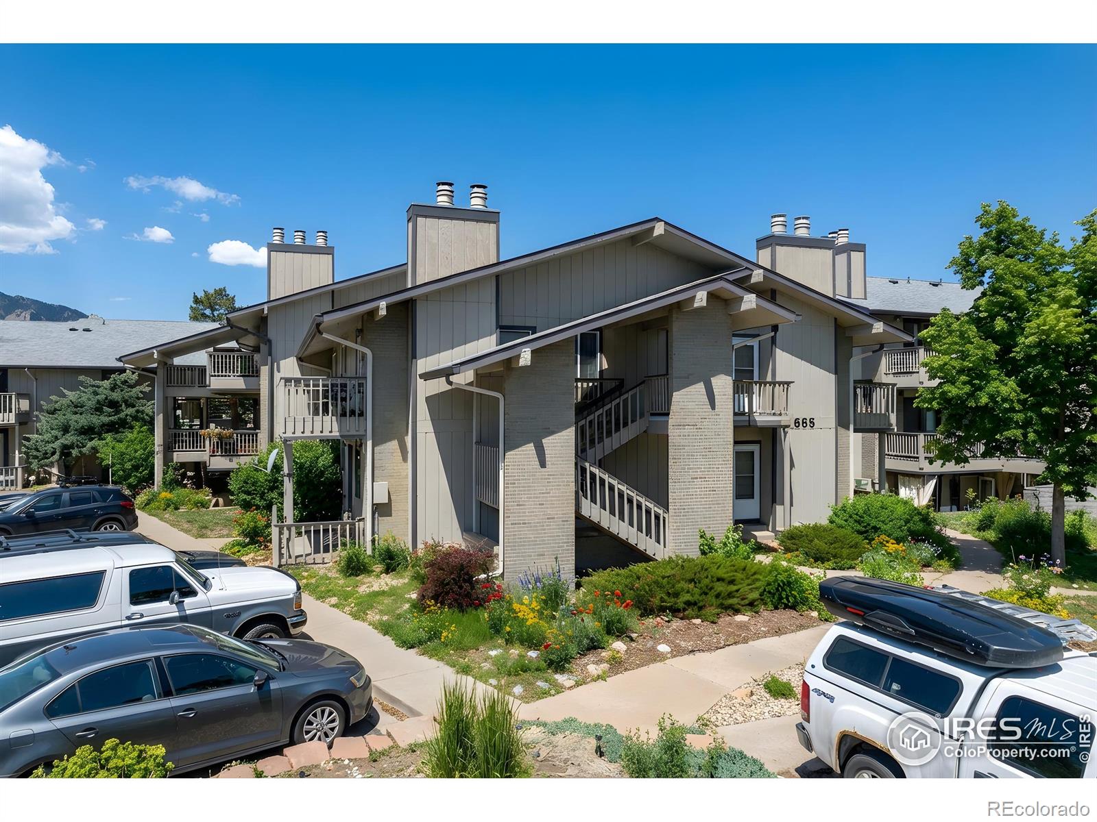 665 Manhattan Drive Unit: 9