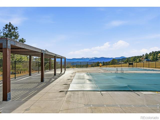 2074 Foothills Drive S