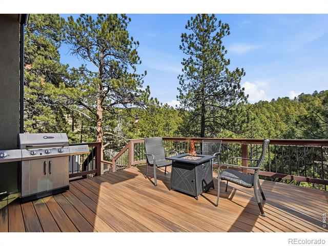 2074 Foothills Drive S