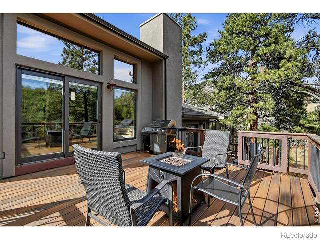 2074 Foothills Drive S